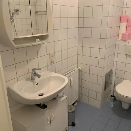Einzimmerwohnung Am Jakomini Apartment *